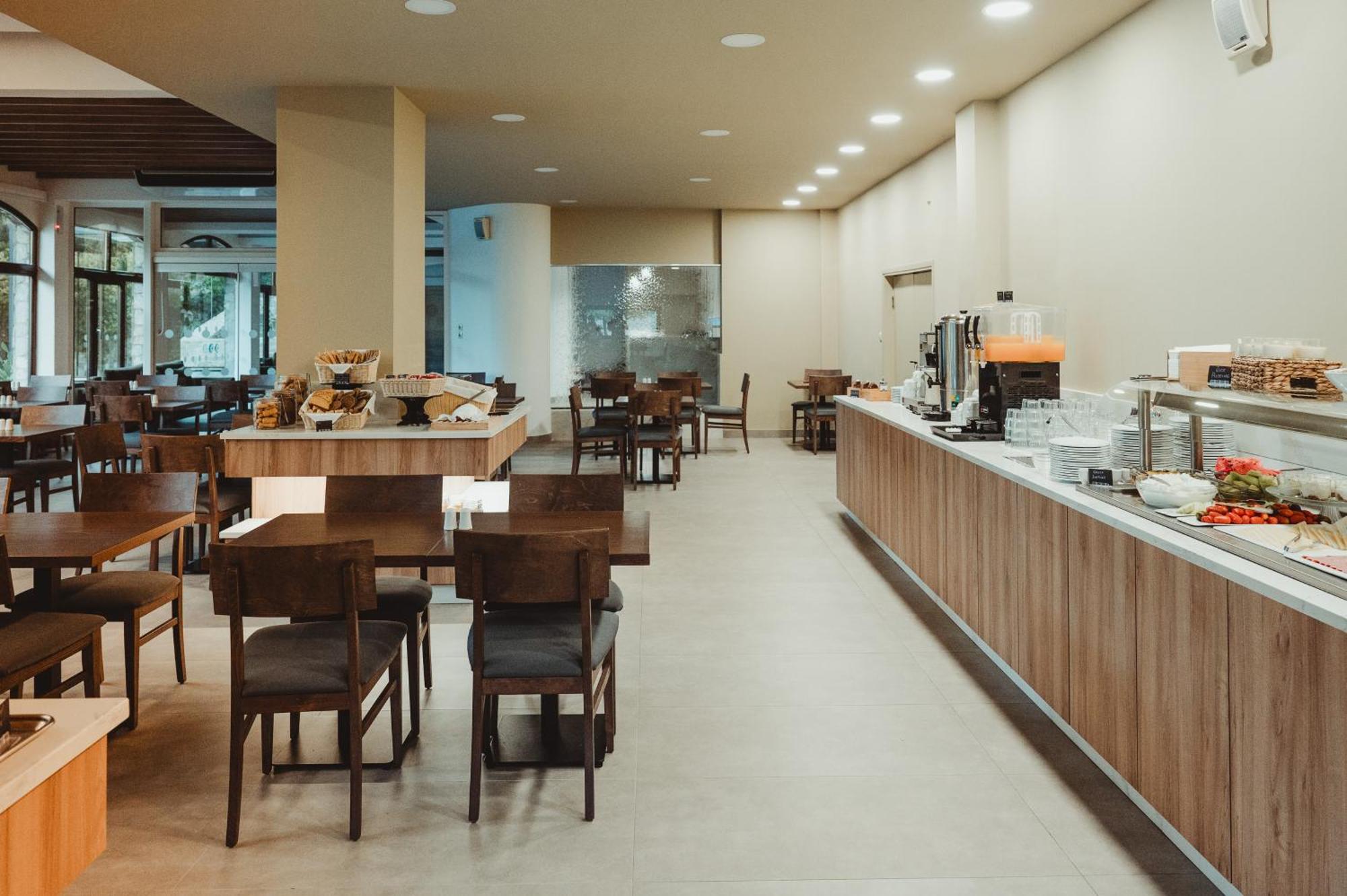 Idi Hotel Зарос Экстерьер фото